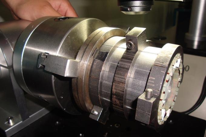 Equipo de soldadura de laser de los motores servos 400W, monitor del CCD trifásico